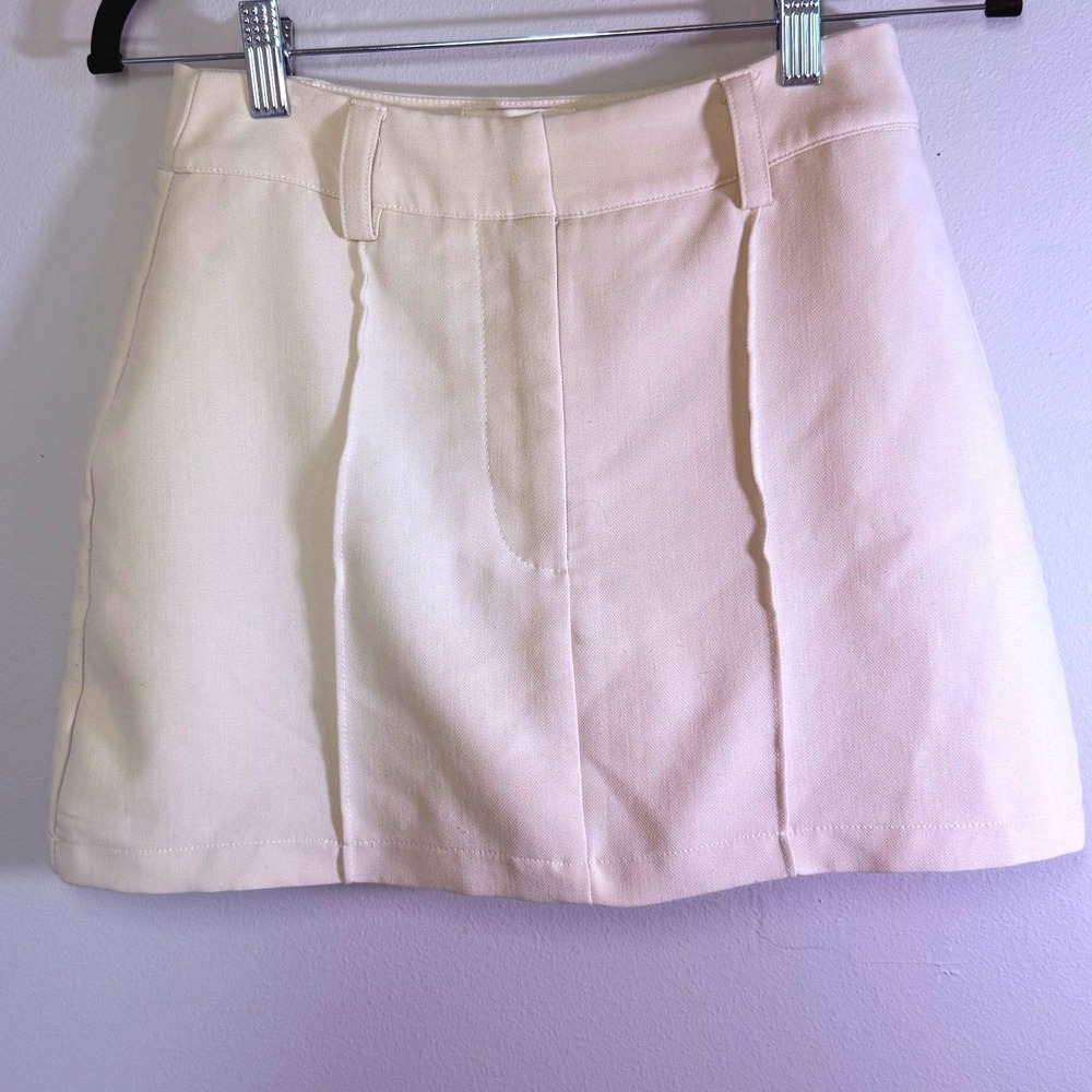 DISSH Womens 4 Cream Off White Seam Detail Mini Skort Preppy Minimalist Skirt